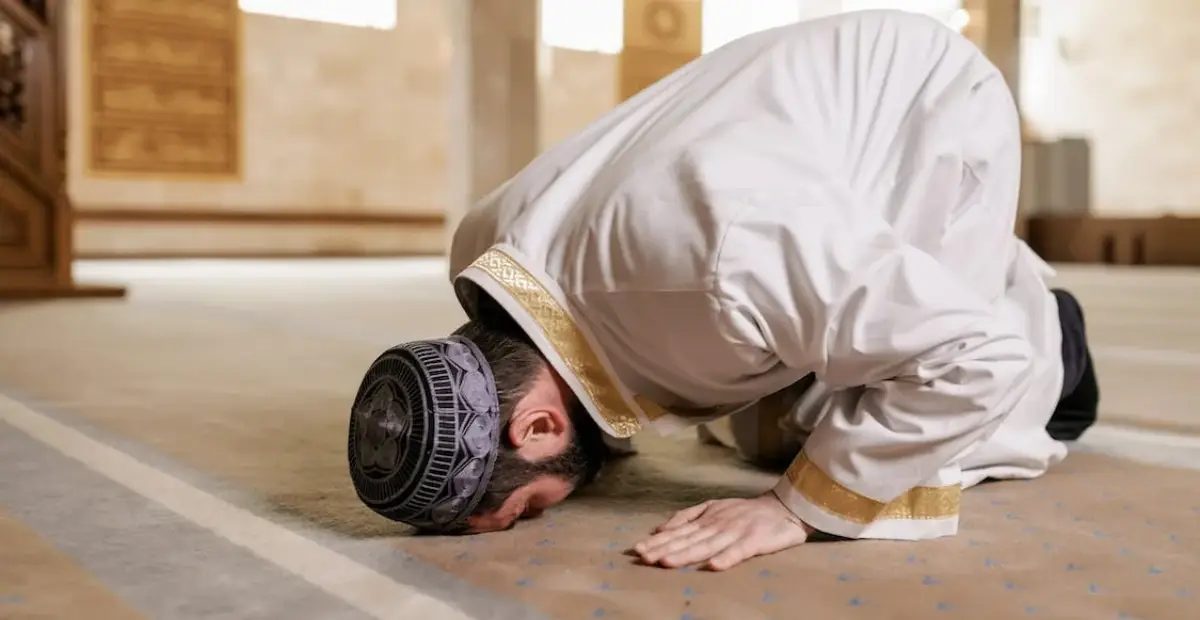 Sujud Sahwi: Sujud karena Lupa Sujud Sahwi: Sujud karena Lupa